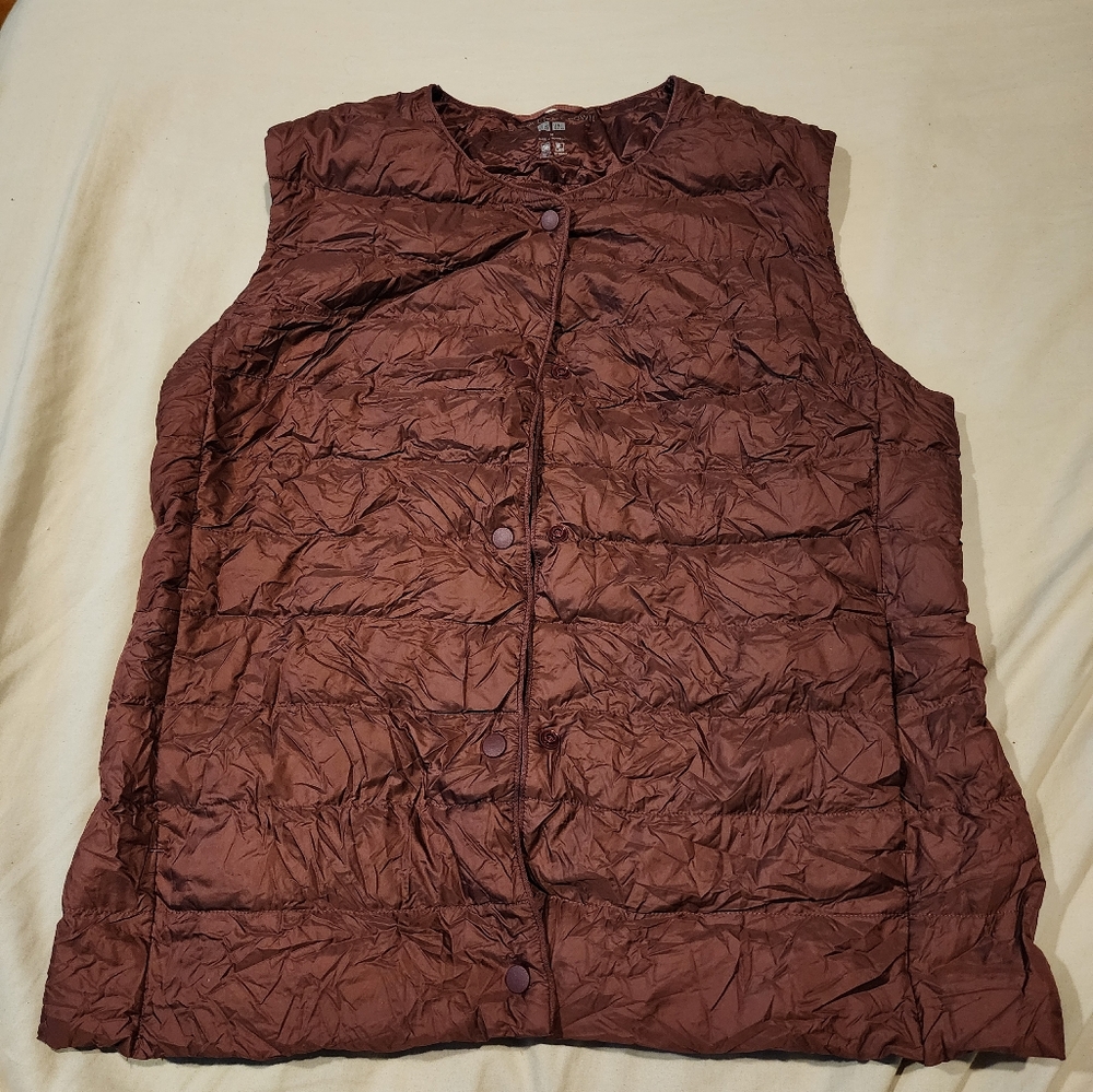 Uniqlo Women's Brown Quilted Lightweight Vest